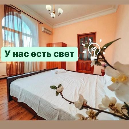 קייב Apartments On Kreshchatik 17 מראה חיצוני תמונה