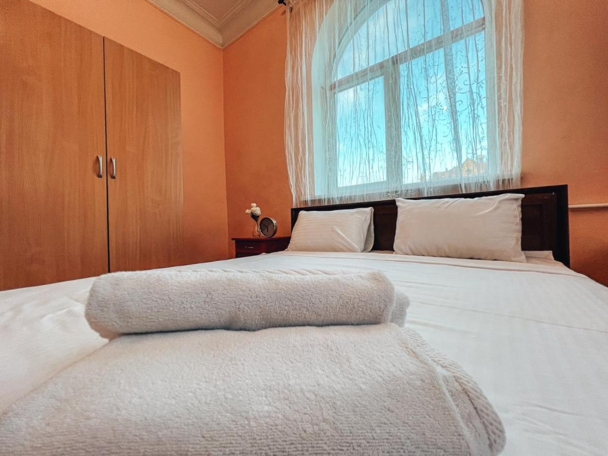 קייב Apartments On Kreshchatik 17 מראה חיצוני תמונה