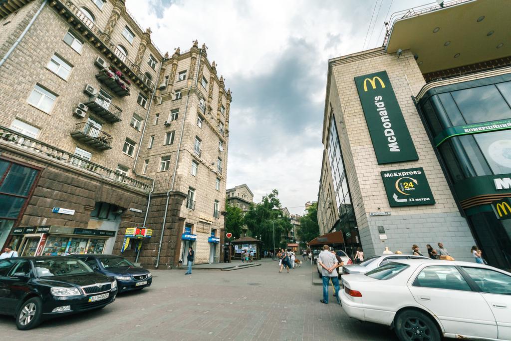 קייב Apartments On Kreshchatik 17 מראה חיצוני תמונה